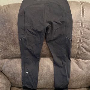 Lululemon like new leggings black